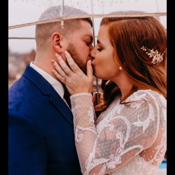 Meet your Posher, Leah - Picture 5 of 7